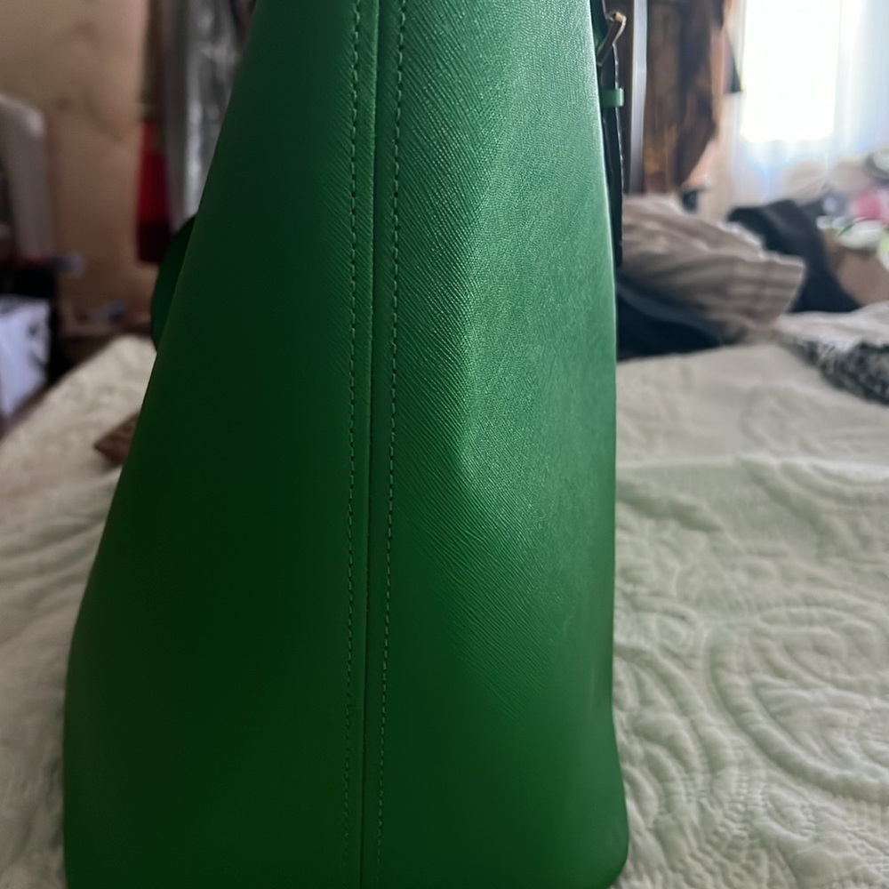 Michael Kors Green Saffiano Leather Tote with Gold Hardware - Picture 4 of 14